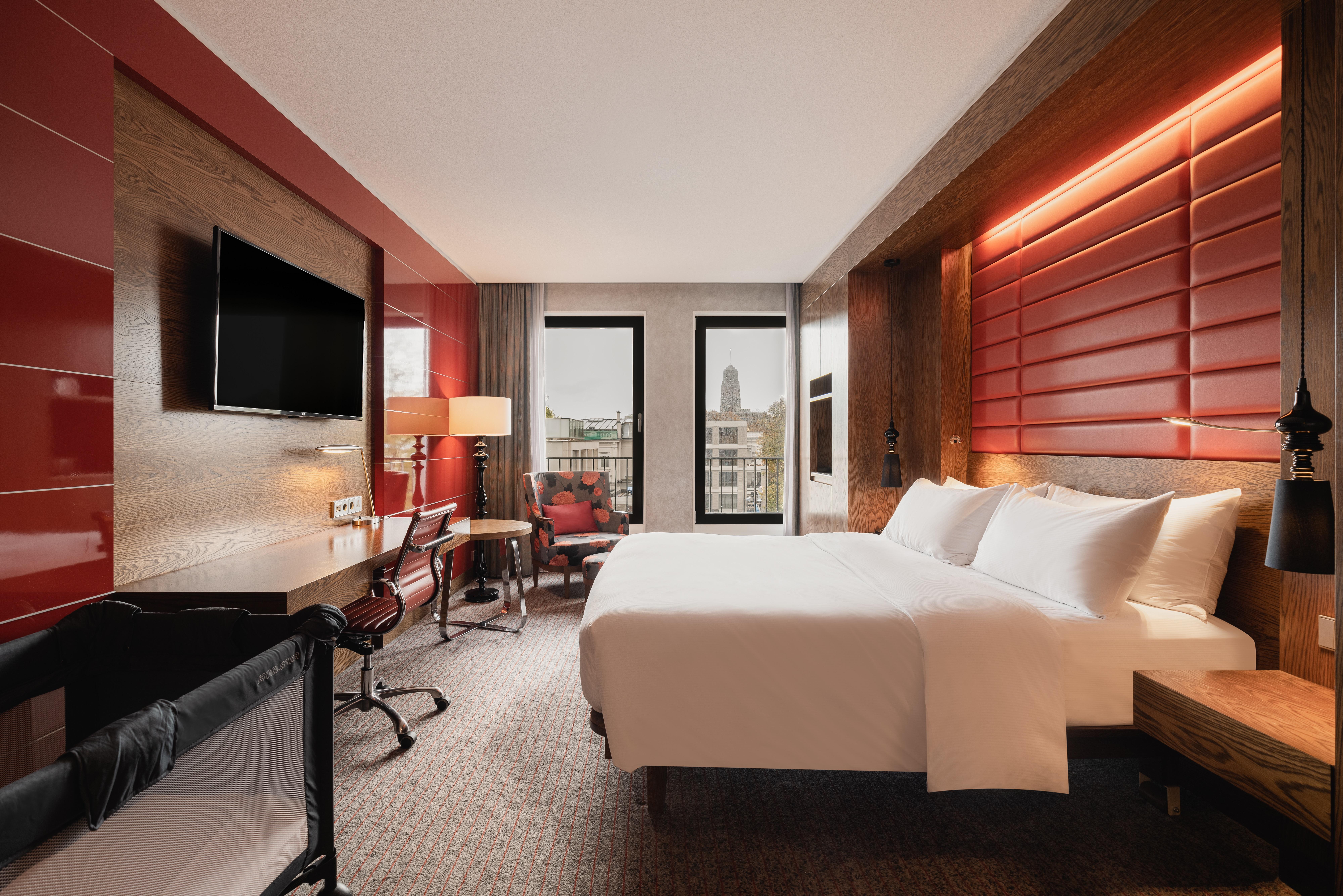 Hilton The Hague Hotel Exterior photo Deluxe room