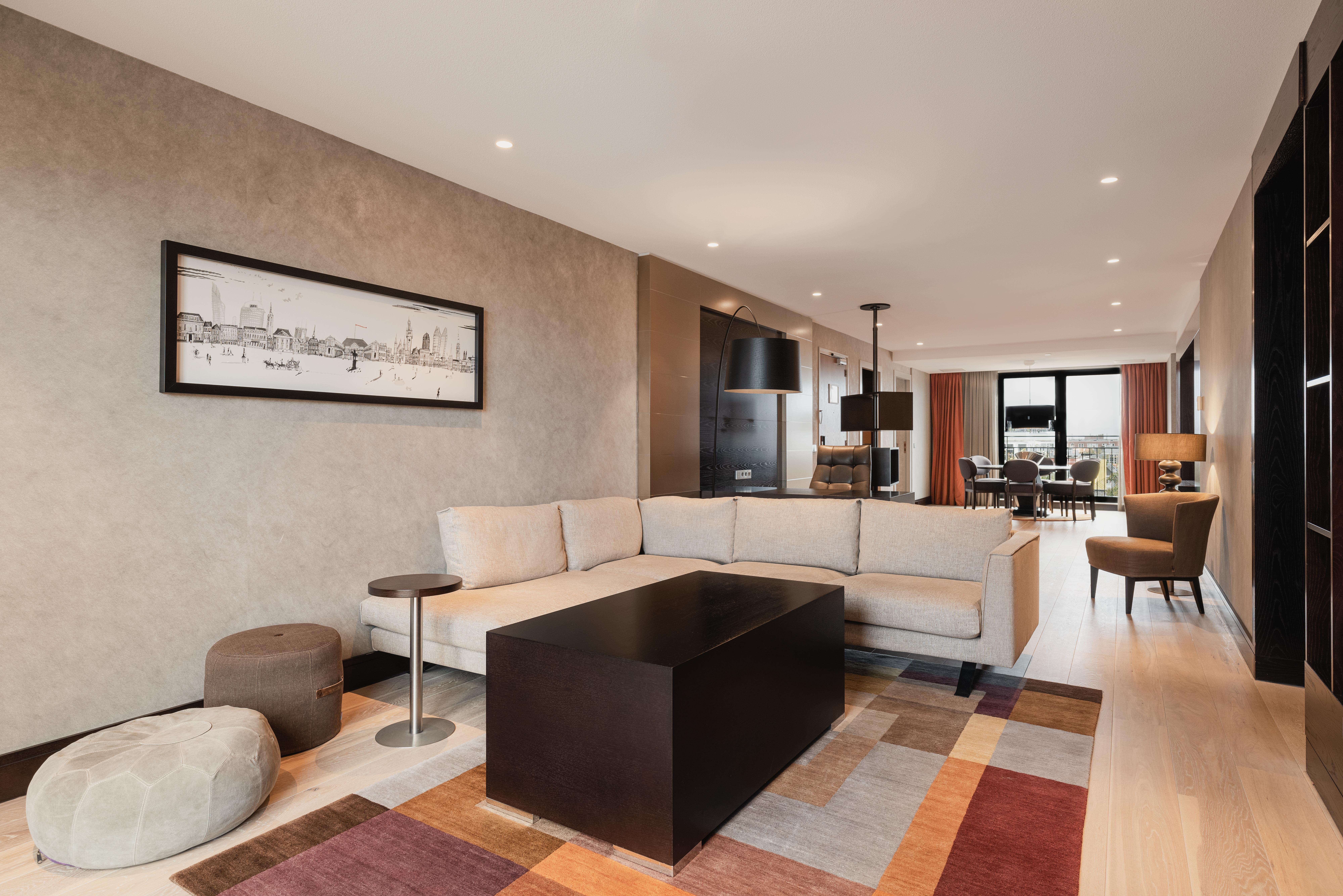 Hilton The Hague Hotel Exterior photo A living room at the hotel