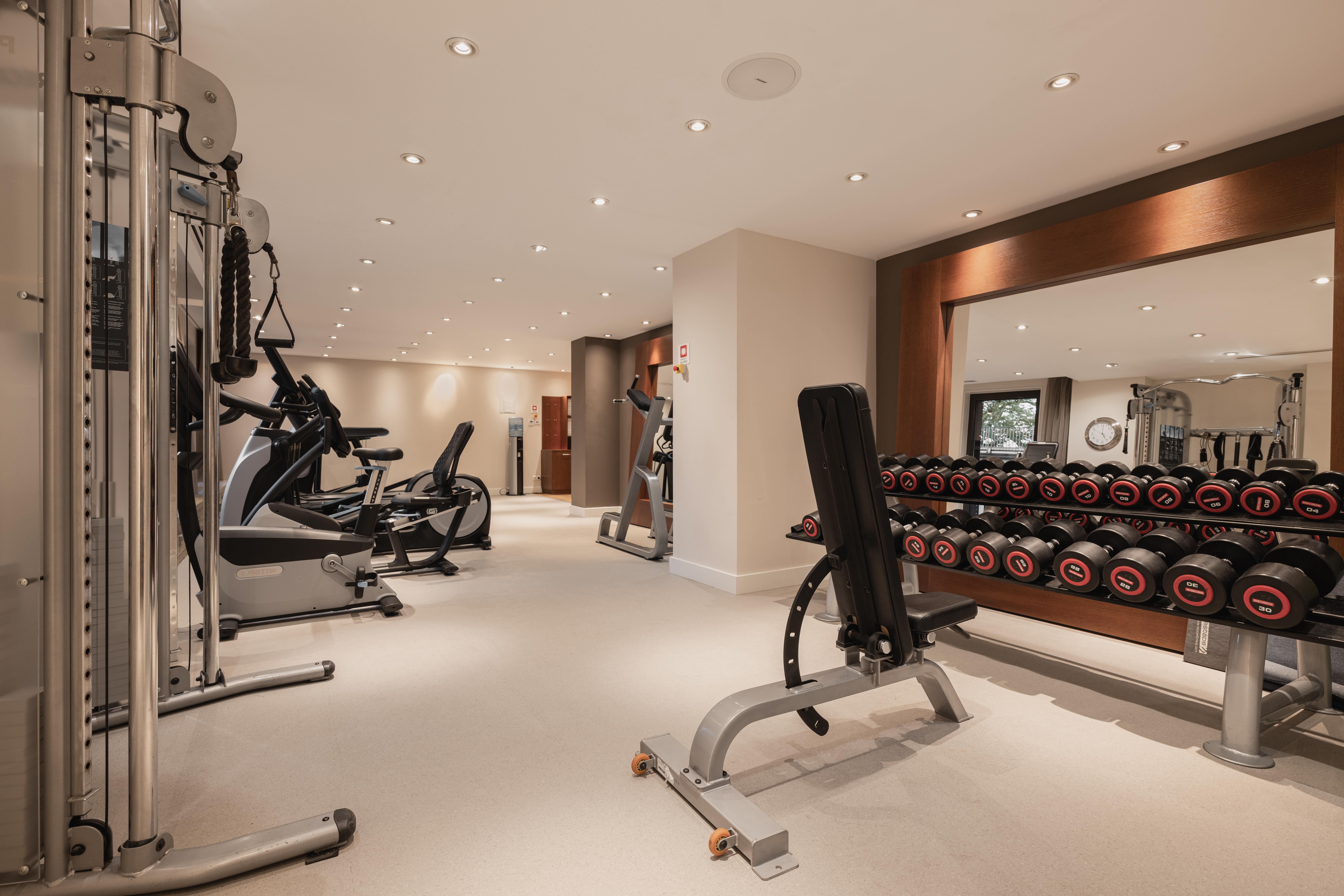 Hilton The Hague Hotel Exterior photo The gym at The Dorchester