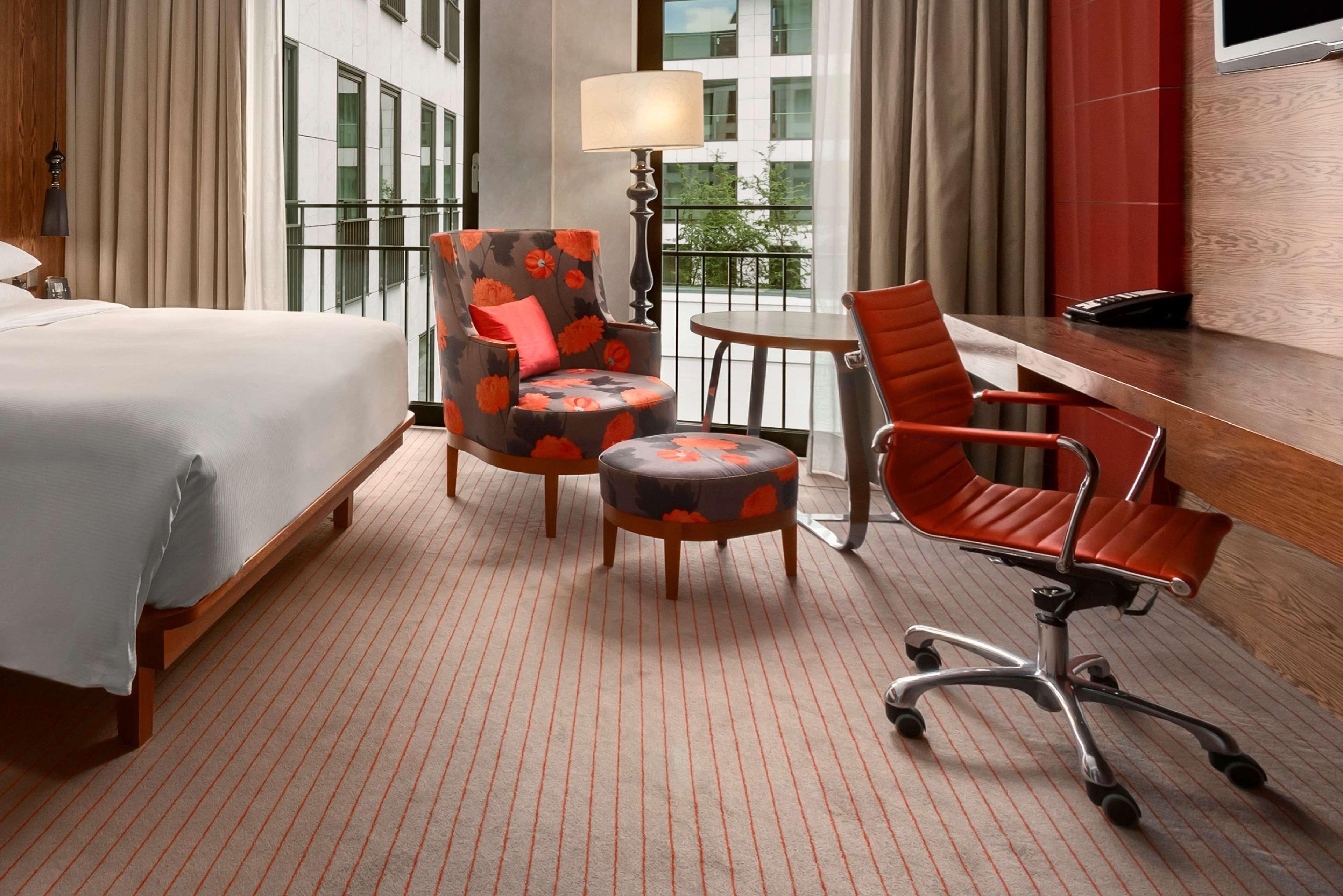 Hilton The Hague Hotel Exterior photo A room at the hotel